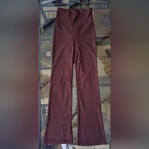 Elegant Brown Ribbed High-Waisted Pants
